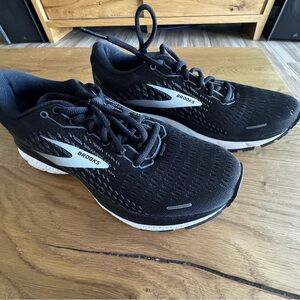 Brooks Black Athletic Shoes